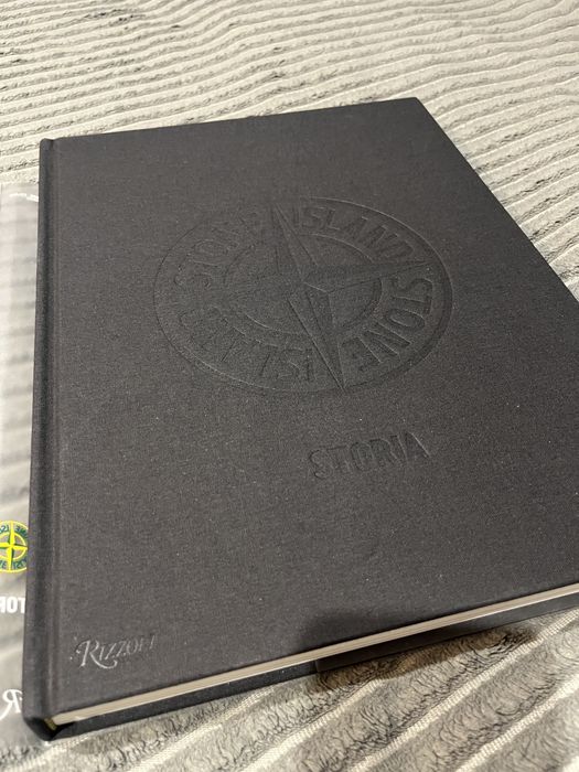Книга Stone Island storia