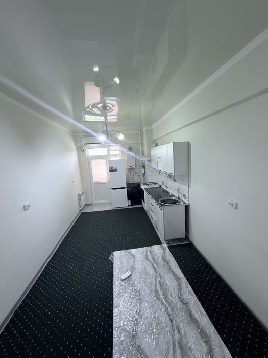 Choshtepa metro yaqinida 2 xonali kvartira sotiladi 5 etaj 55 m2