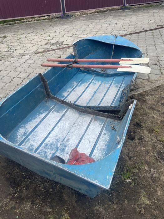 Продам лодку Малютку