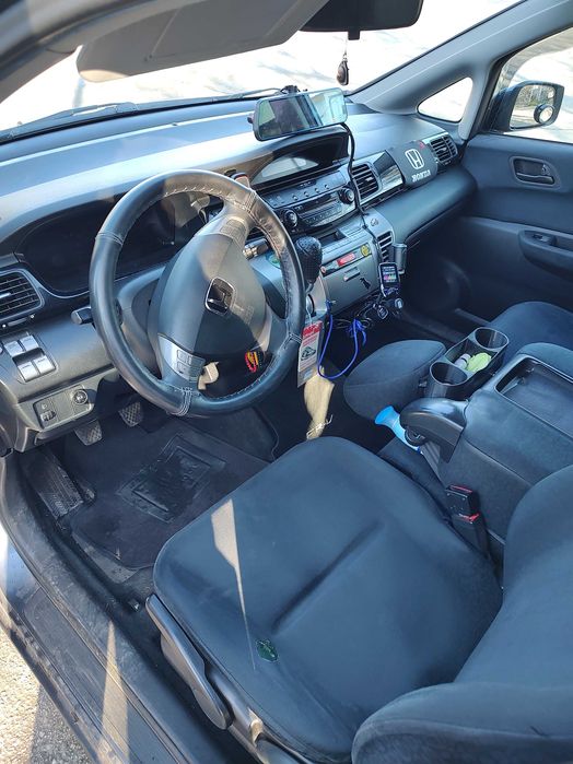 Honda FR-V  Продава се