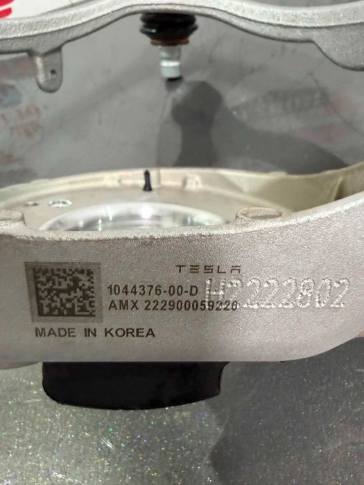 Set brate fata NOI Tesla Model Y (5YJY) / Tesla Model 3 (5YJ3)