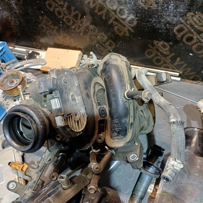 Toyota Yaris 1.0 69к.с.на части