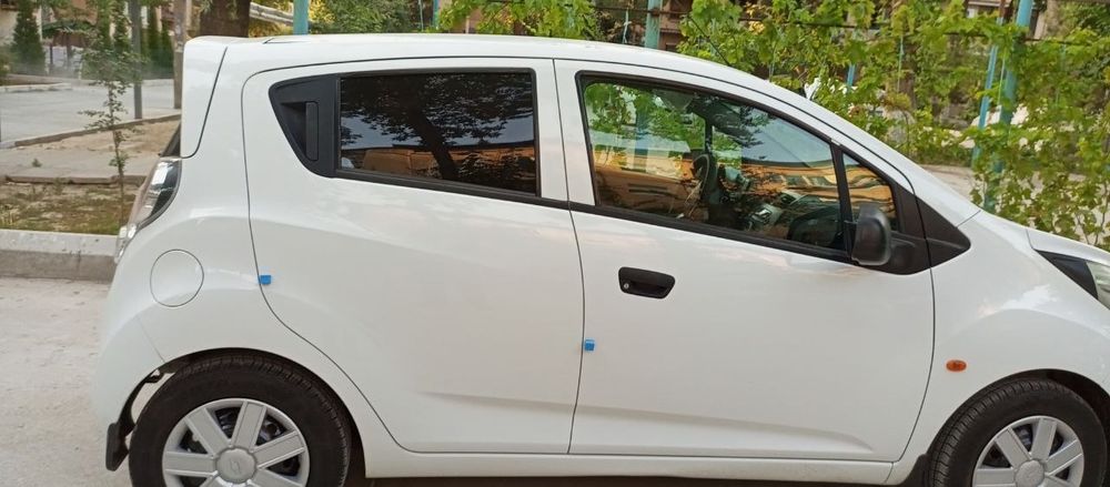 Chevrolet Spark 2011 — 8