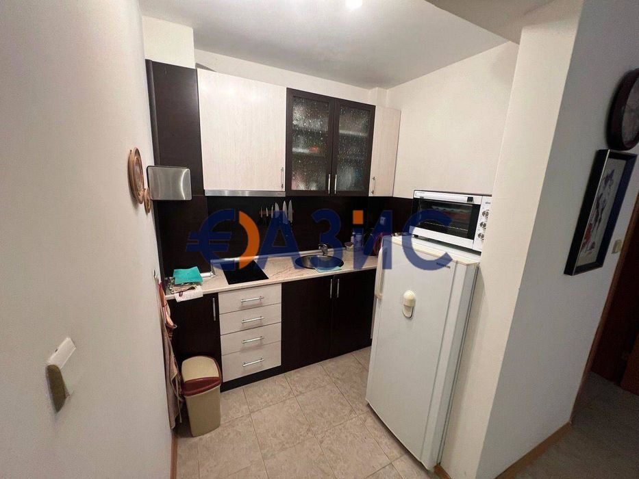 Продава се Двустаен апартамент в Свети Влас - 70 кв.м за 612 €/кв.м - Снимка #1