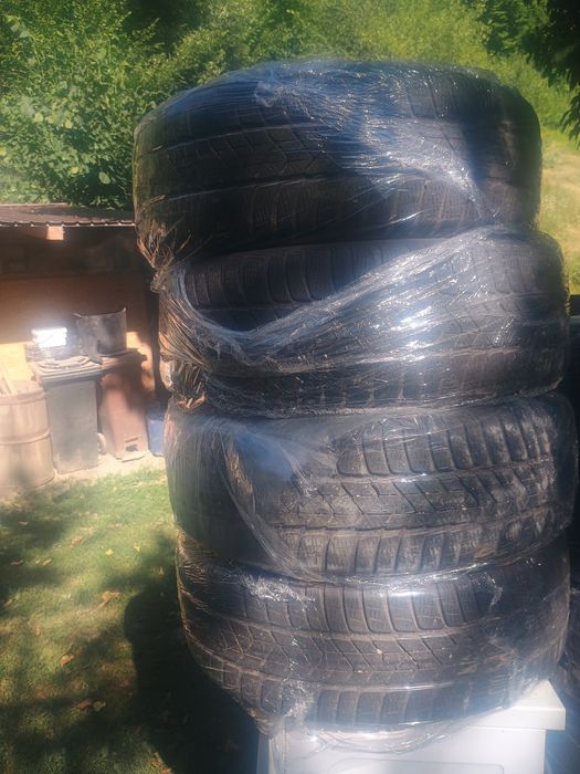 Vând anvelope auto și moto