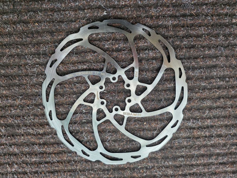 Disc rotor frana bicicleta Hayes D-Series, 203 mm, 6 gauri-aproape nou