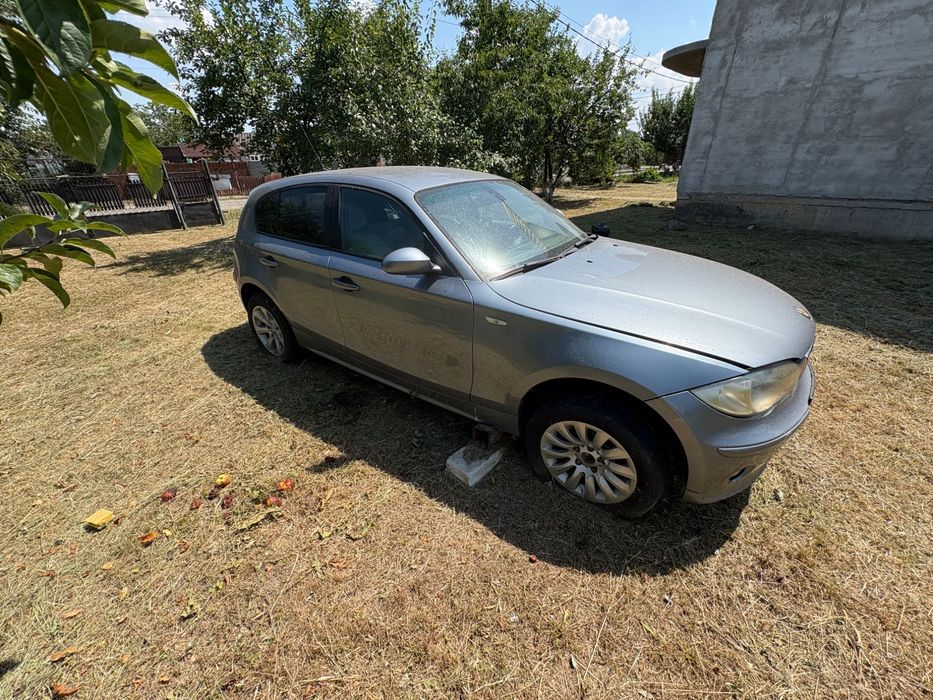 dezmembrez bmw seria 1