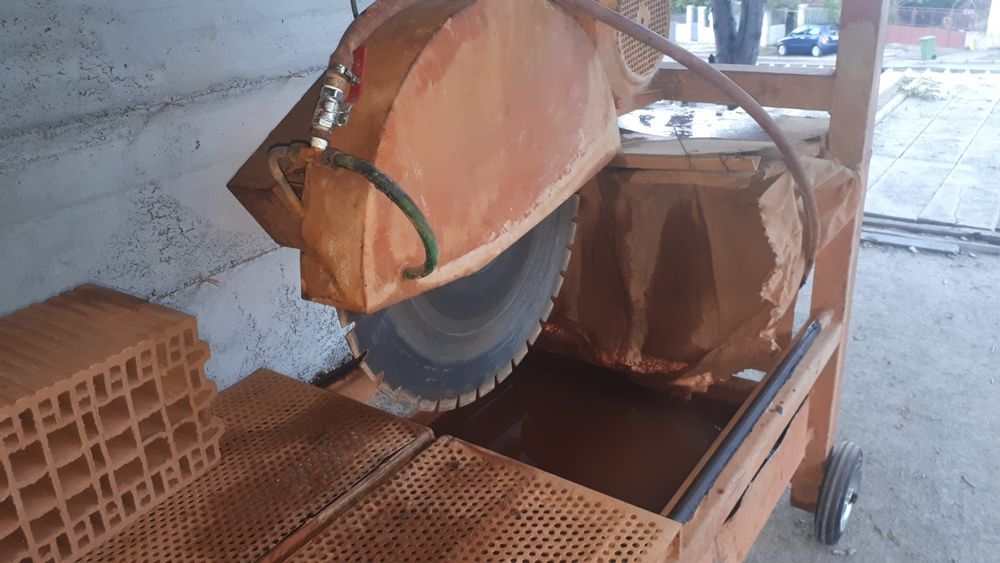 Машини под наем - лека строителна механизация