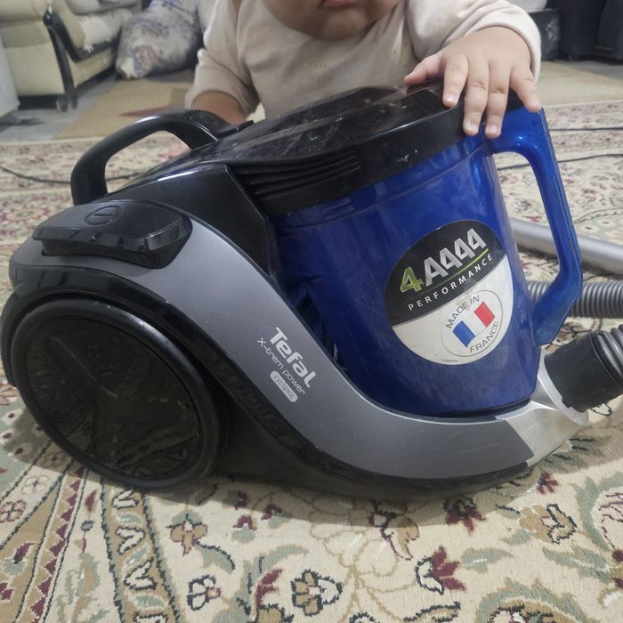 Продам пылесос Tefal