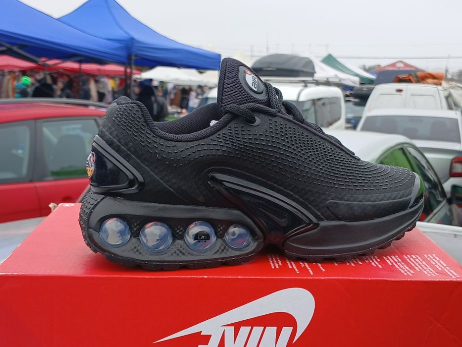 Adidași Nike air max dn originali