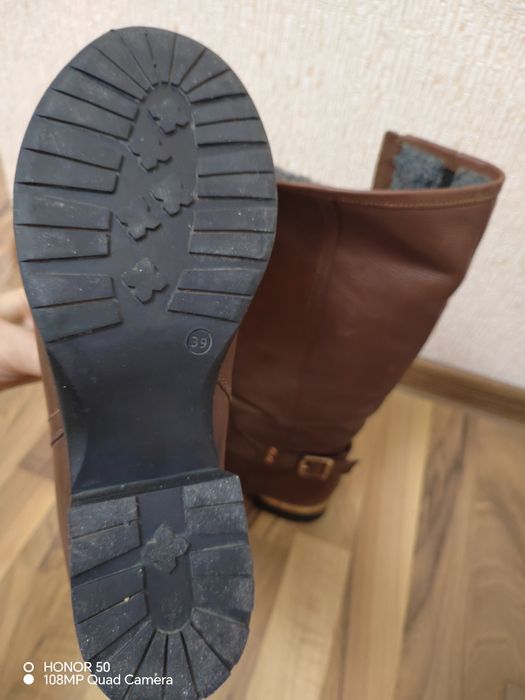 Зимние  сапоги.  Кожанные