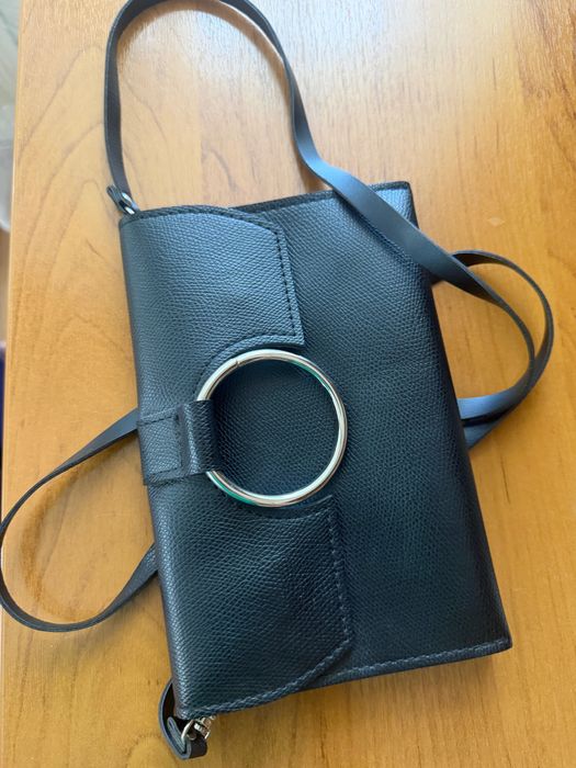 Клач на ремешке (сумка)