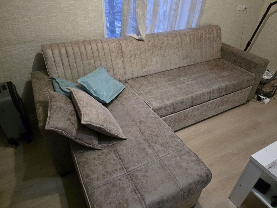 Продаётся Диван для Зала