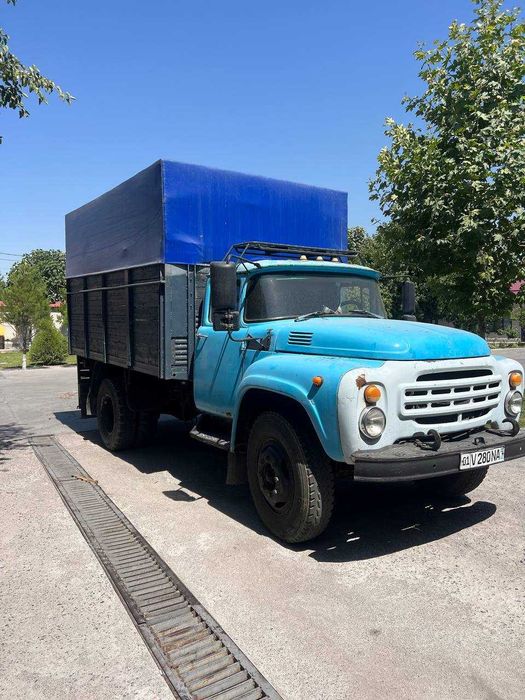 Zil sotiladi nahadu ishlab turgan moshina