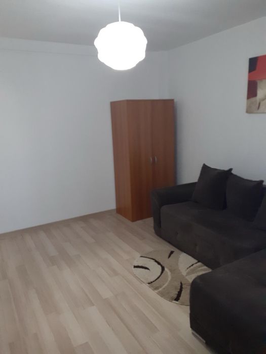 Garsoniera de inchiriat