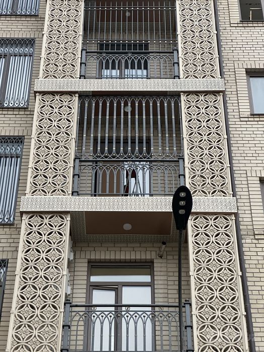 Darvoza naves reshotka perela kazerok kaletka
