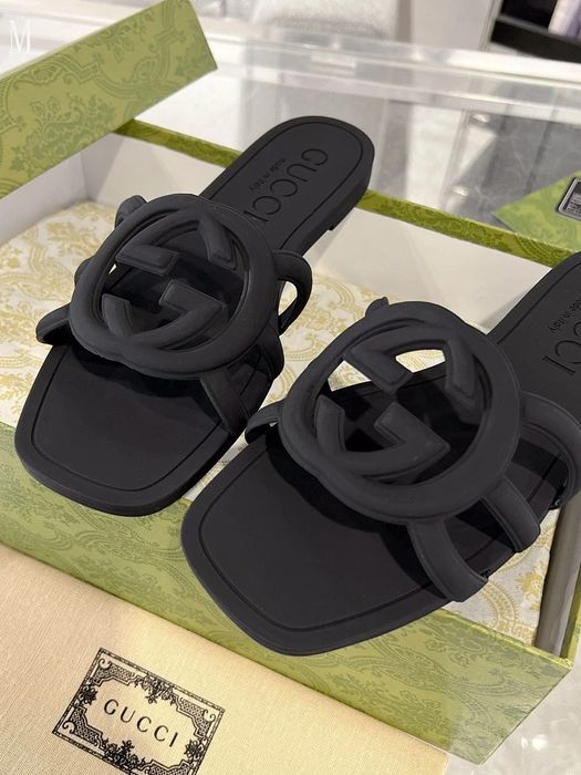 GG Interlocking G Rubber Slide - Black