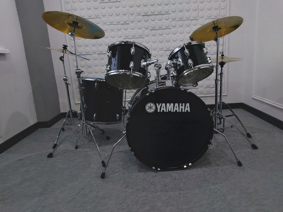 Продам акустические барабаны Yamaha срочно!!