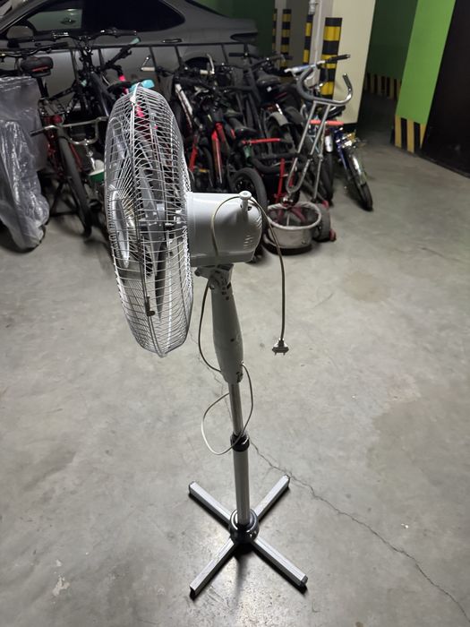 Напольный вентилятор AVA