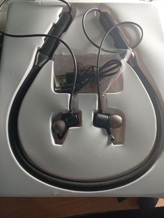 Хендс фри-безжични слушалки