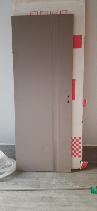 Продам межкомнатные двери