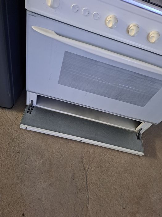 5 талик газ плита сотилади хама нарсаси ишлайди духофкаси зур