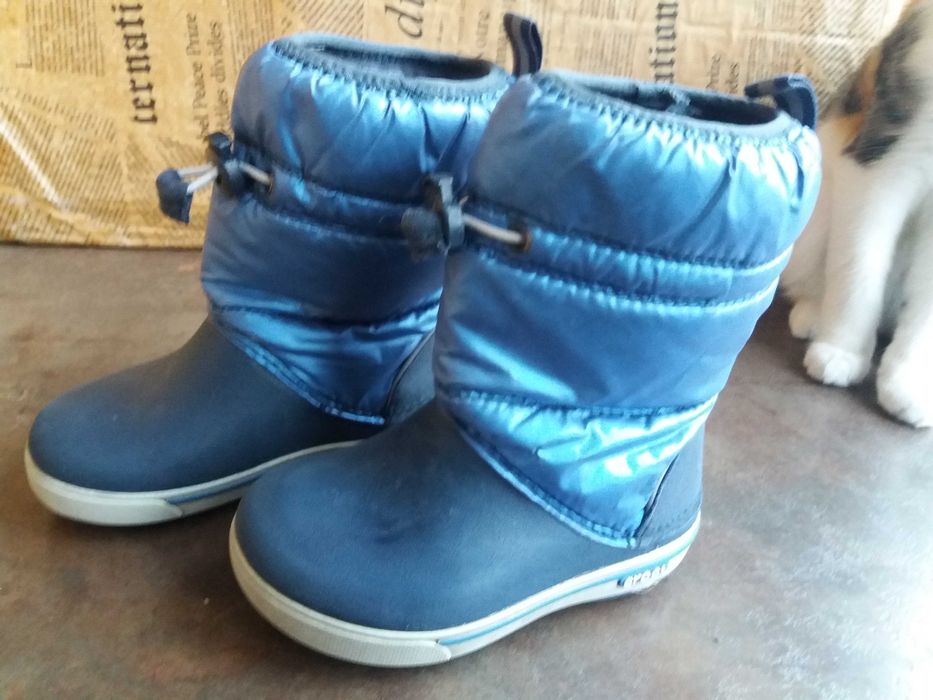 детски ботуши,зимни обувки,боти,апрески,Crocs номер25 за момче