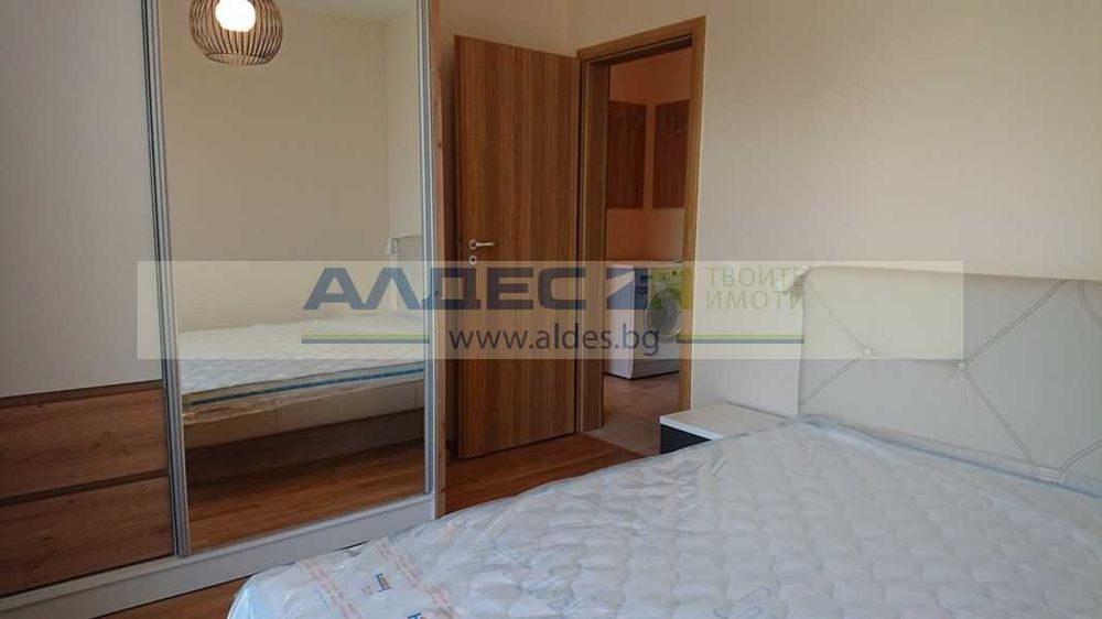 Дава се под наем Двустаен апартамент в София, Център - 65 кв.м за 690 € - Снимка #2