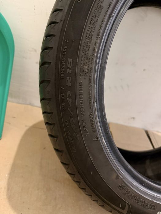 Летни гуми 245/45/18 и 275/40/18