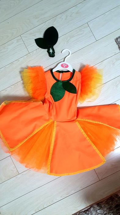 Продам костюм" Апельсинка"
