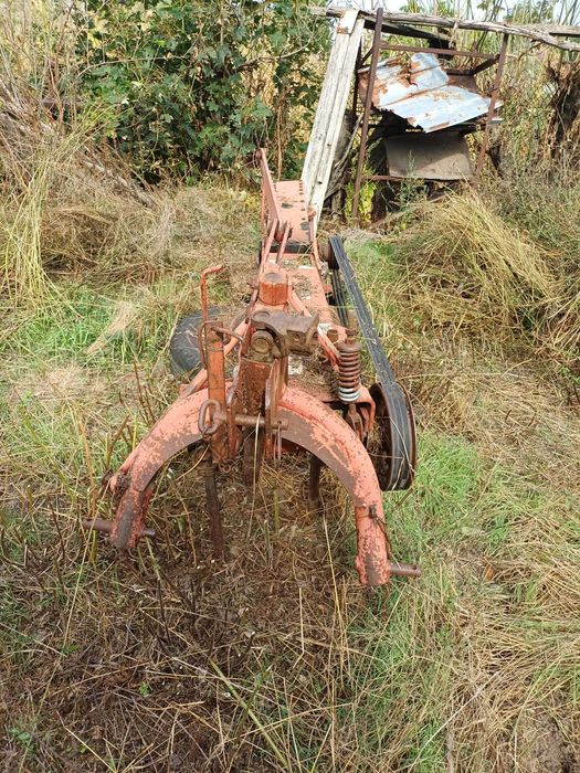 Vand tractor si utilaje agricole Ripiceni jud. Botosani
