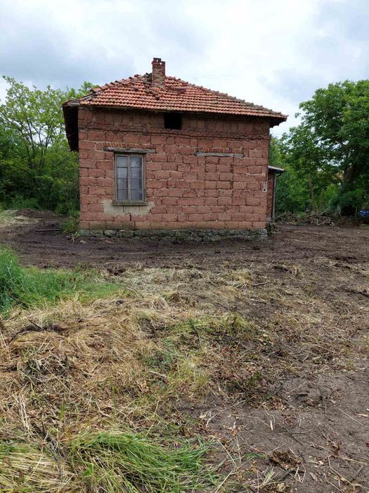 Къща в с. Долни Раковец