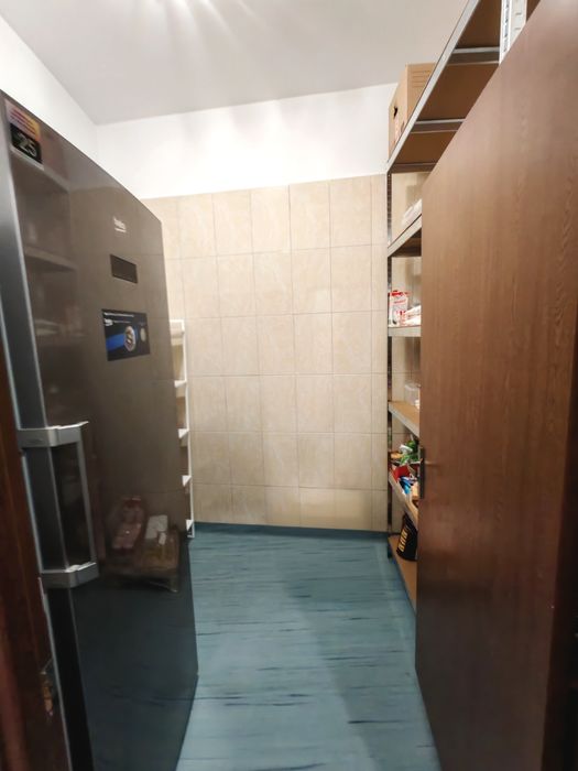 Laborator cofetarie la cheie – stare impecabilă | Curent trifazic 380V