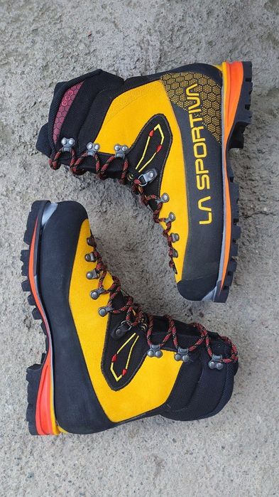Ботинки LaSportiva Nepal Cube