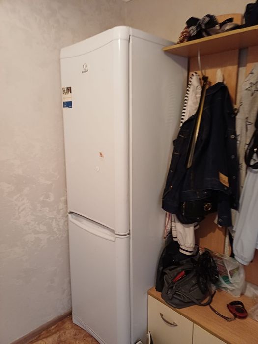 холодильник indesit