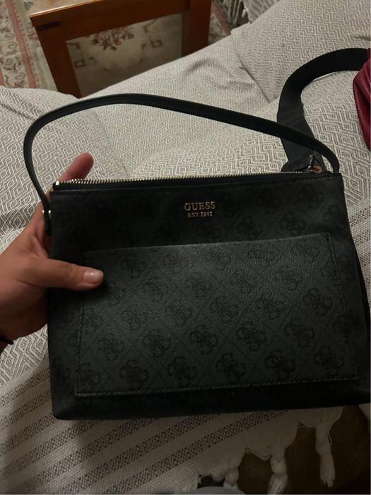 Дамски несисер/чанта guess