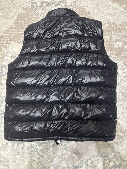 Moncler безрукавка(пуховик)