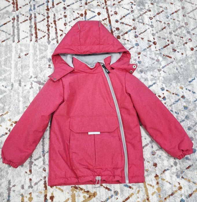 Продам куртку на весну