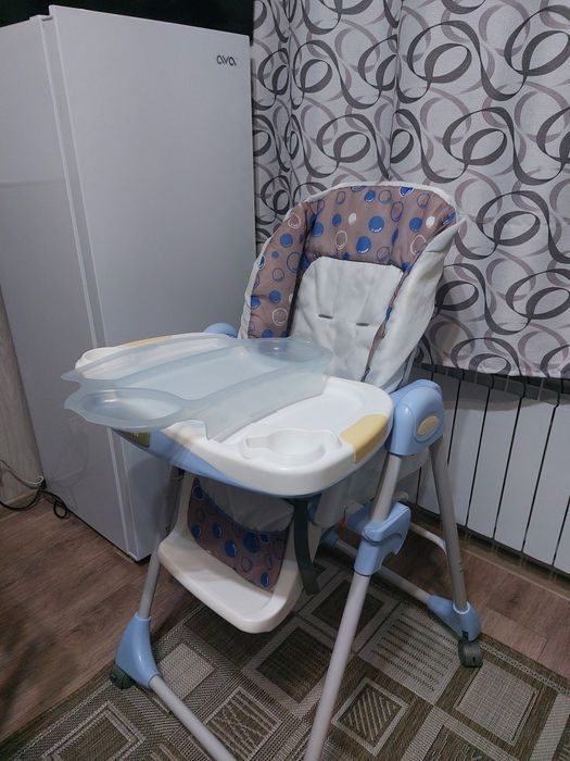 Столик для кормления