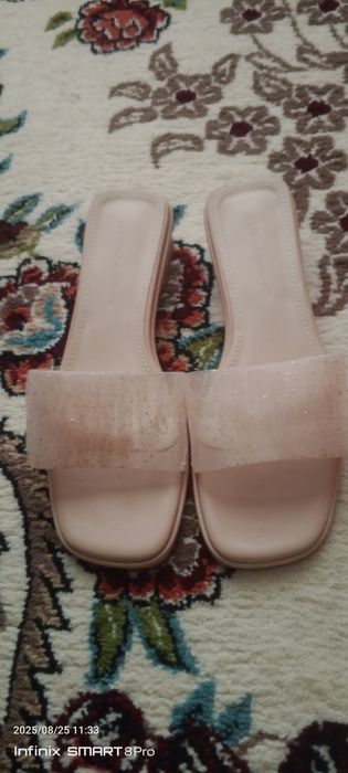 Ayollar va qizlar uchun yozgi oyoq kiyim