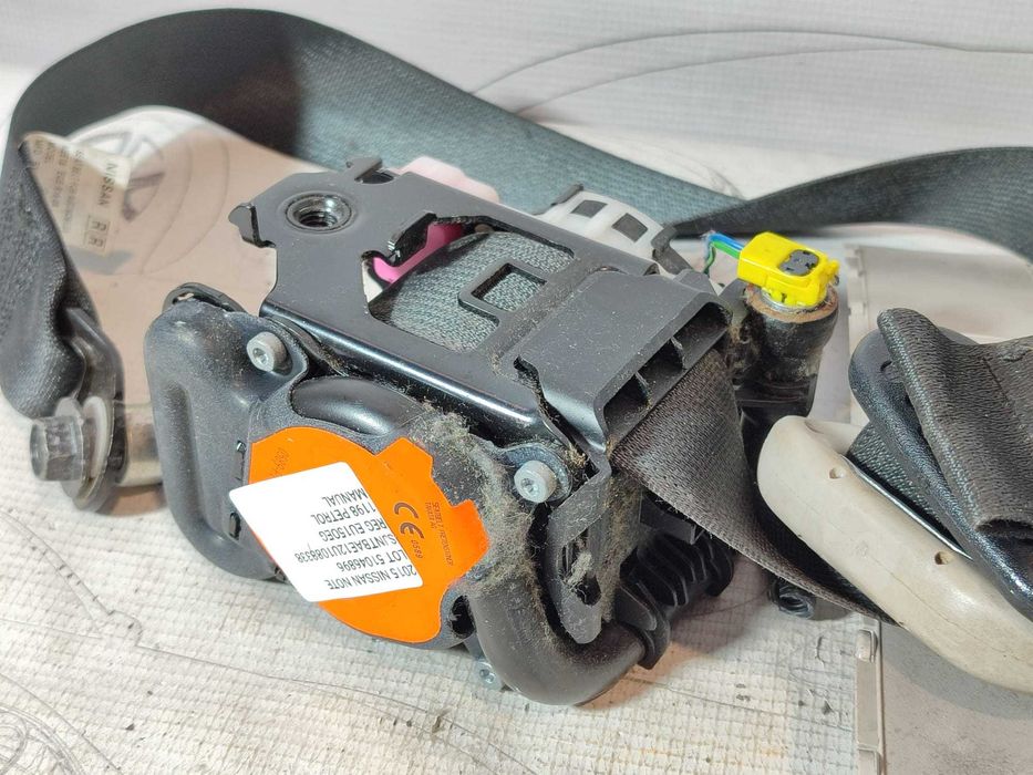 Centură de siguranță față dreapta Nissan Note E12 2014-2016 2014 1.2 Benzină Cod OEM: 868843VU0B (5D3)