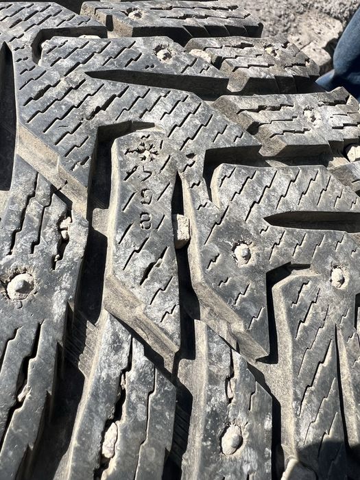 Шины зимние шипованые