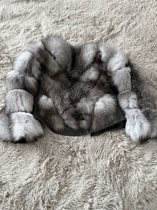 Haina din blana naturala