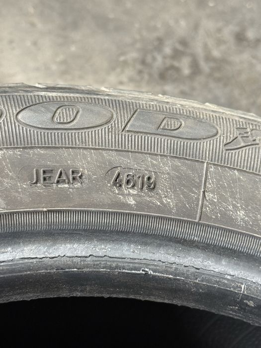 205/55/16 - Goodyear