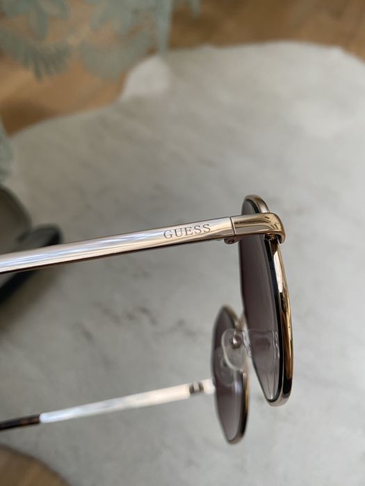 Оригинални слънчеви очила Guess