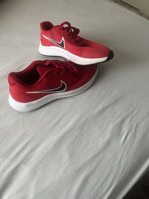 Маратонки Nike  38,5