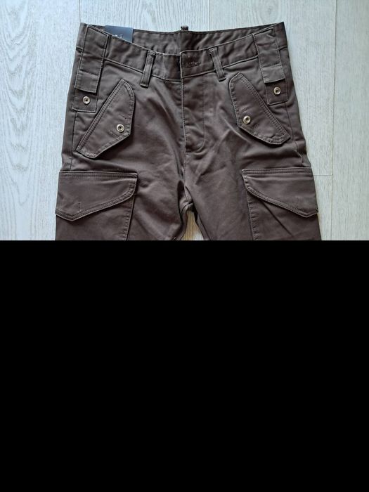 Dsquared - мъжки панталон .Намален от 104 на 54 лв