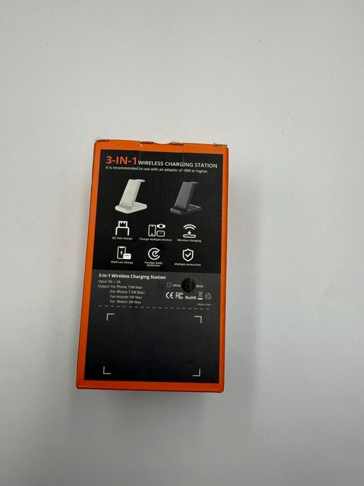 Wireless charging station