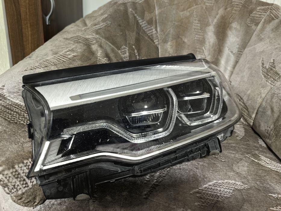 Vând faruri/far full led adaptiv bmw g30/31