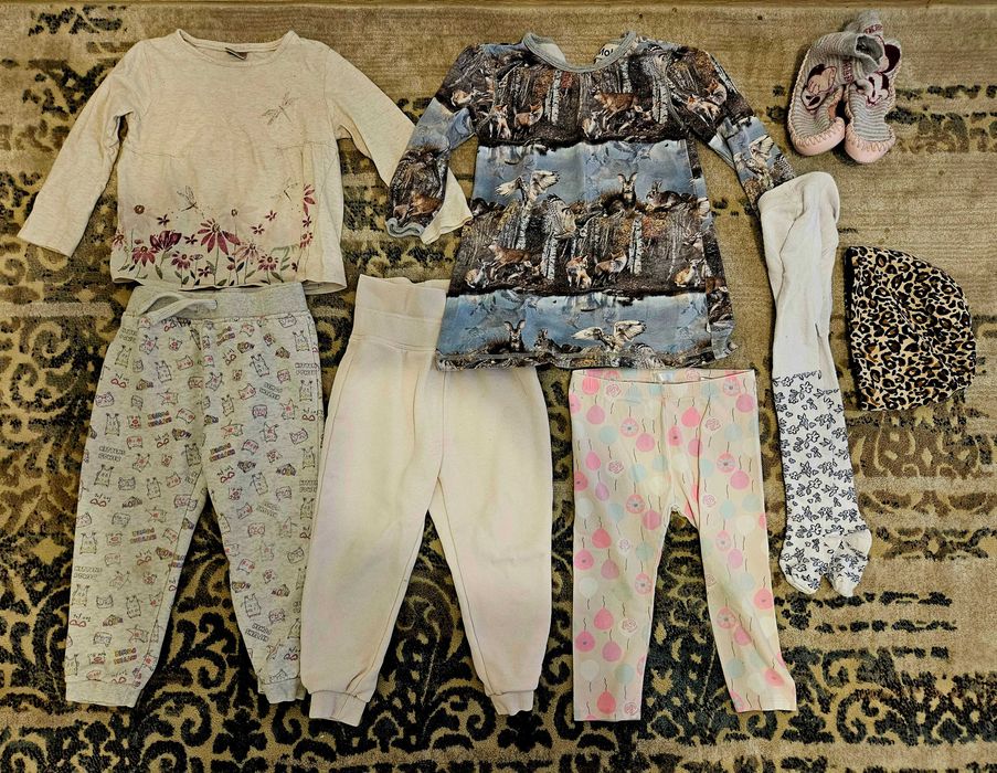 Vand Lot hainute Fetita , mar 92